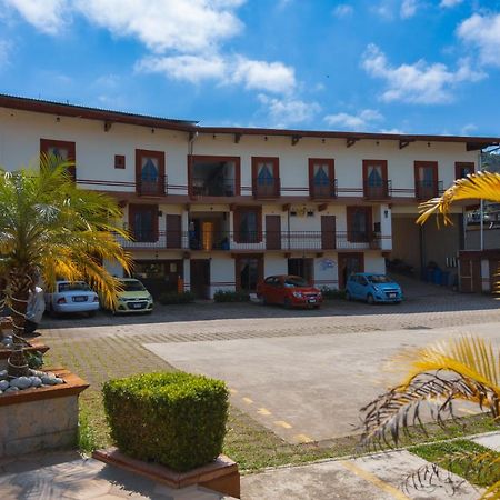 Hotel & Suites Posada Molina Cuetzalán del Progreso エクステリア 写真